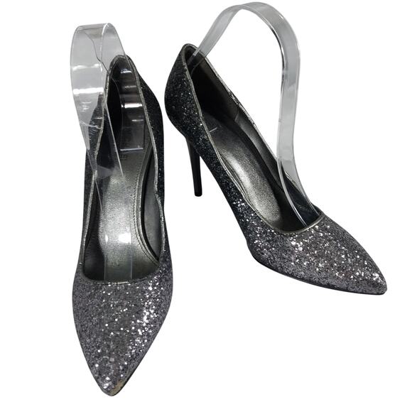 NWOT-1 SHOW! MICHAEL KORS! MOONLIGHT SILVER GLITTER CLASSIC HEELS/PUMPS! SZ 7.5M - Picture 2 of 10